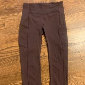 Lululemon speed up crop